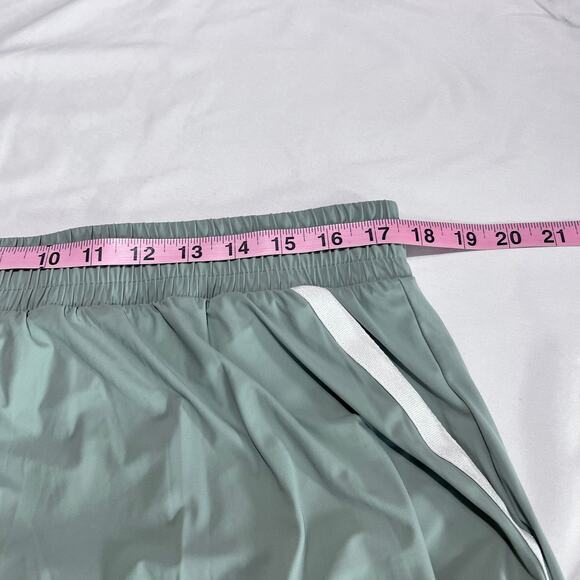 All in Motion Woven Shorts XL Women’s Green High Rise 3” Inseam Athletic NWT - Picture 7 of 7